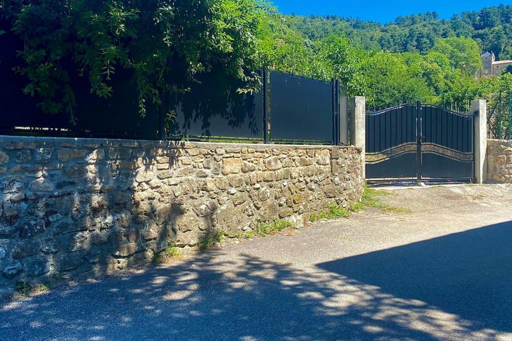 La Joannassiene, Maison Ardechoise De Caractere Eksteriør billede